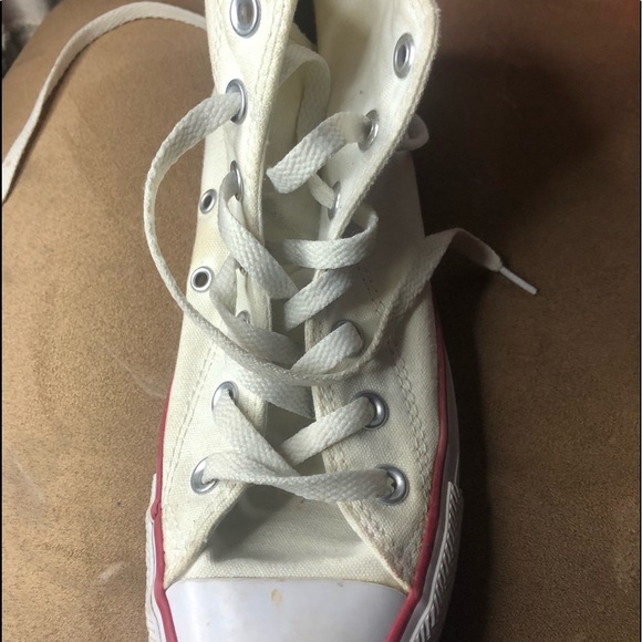 Classic White Converse - Picture 2 of 7